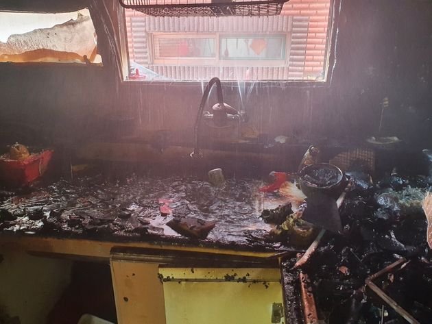 At 11:16 am on the 14th, a fire broke out in the residence of Group A (10) on the second floor of a villa building in Michuhol-gu, Incheon, and Group A and Group B (8) they were seriously injured.  The accident happened while the mother was away and the brothers were alone ...