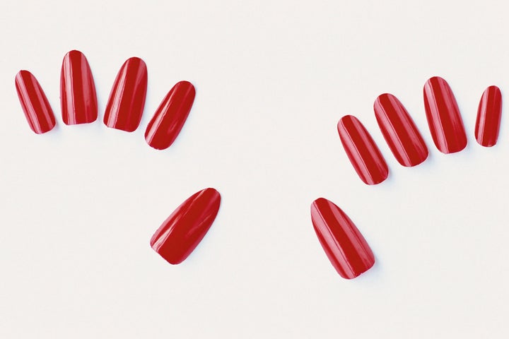 A proper fit should cover your entire natural nail from side to side and the bottom of the nail should mimic your natural cuticle shape.