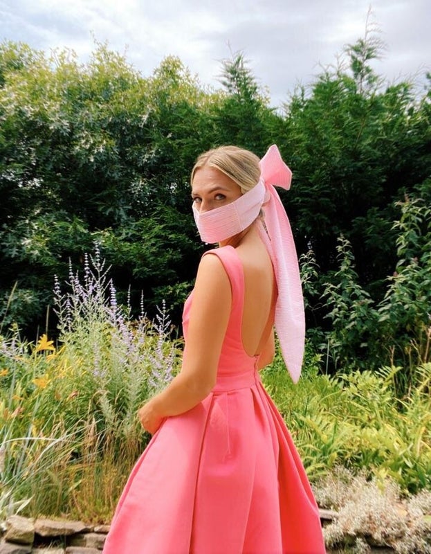 Get the An_Erin bow mask for $86