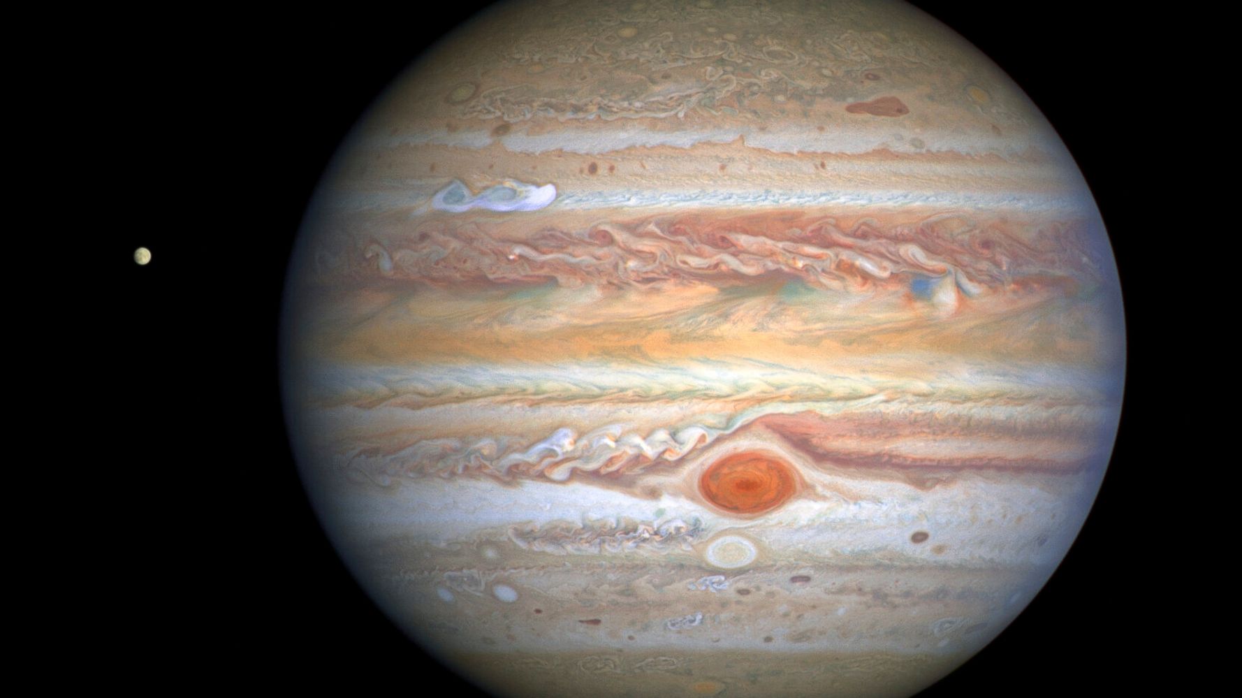 Júpiter y su luna Europa brillan en la nueva foto del Hubble de la NASA