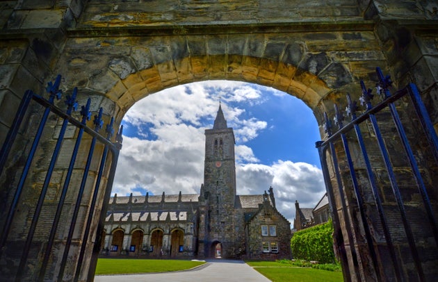 St Andrews University Students Asked To Go Into Voluntary Weekend Lockdown