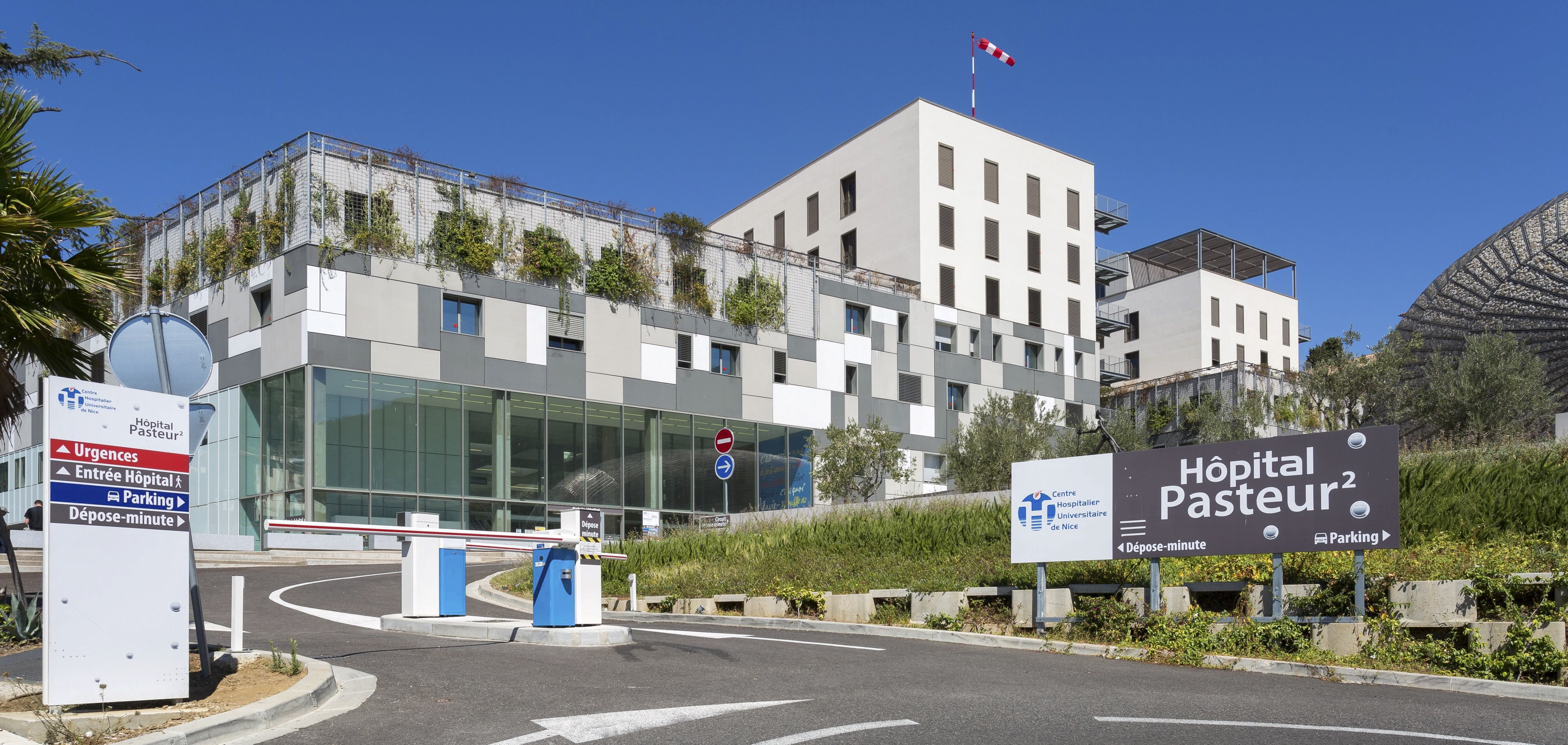 Nice: Des Hospitaliers Positifs Au Covid-19 Contraints De Travailler ...