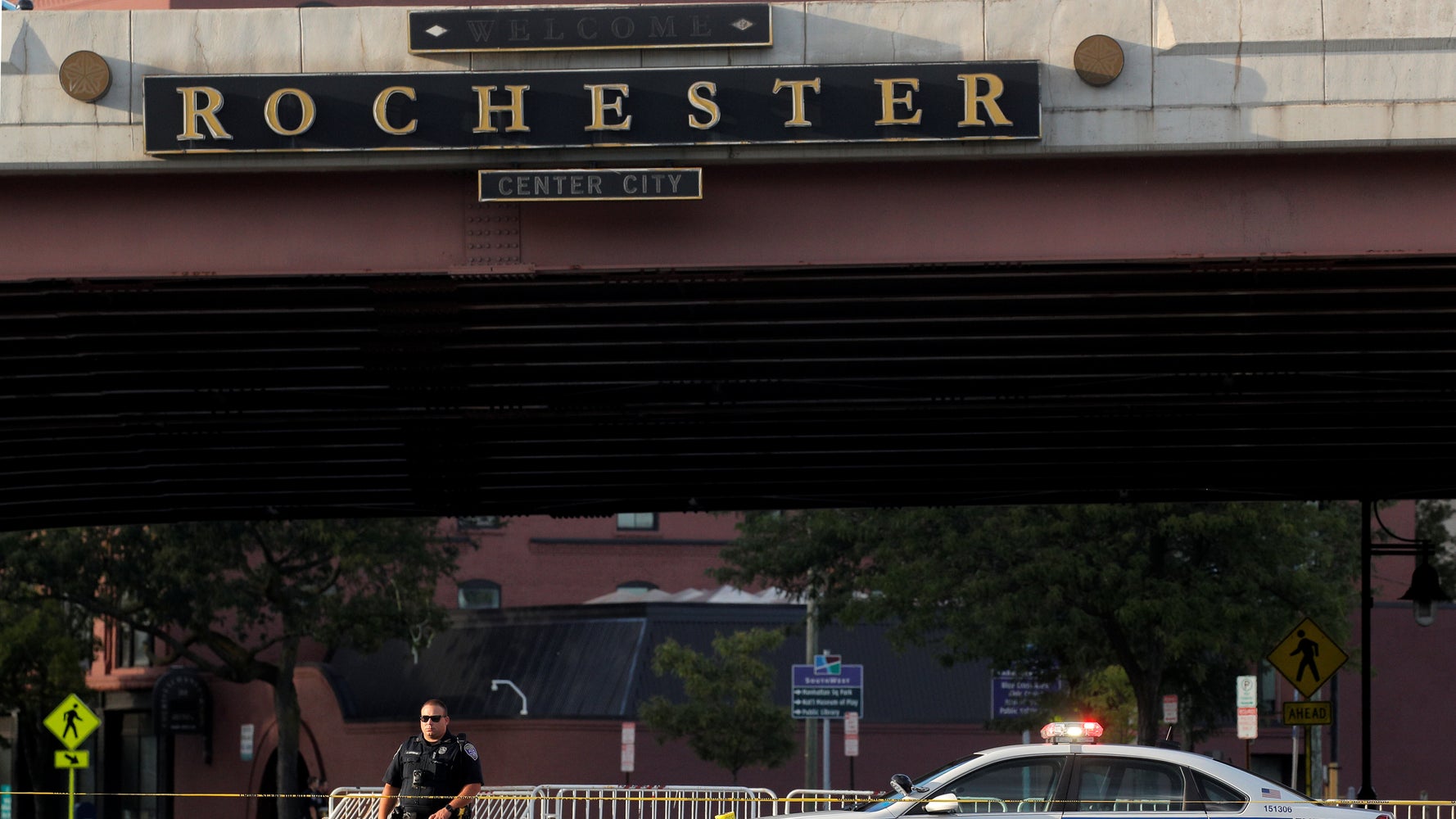 Mass Shooting Leaves 2 Dead 14 Wounded In Rochester New York Worldnewsera Mass Shooting Leaves 2 Dead 14 Wounded In Rochester New York Worldnewsera