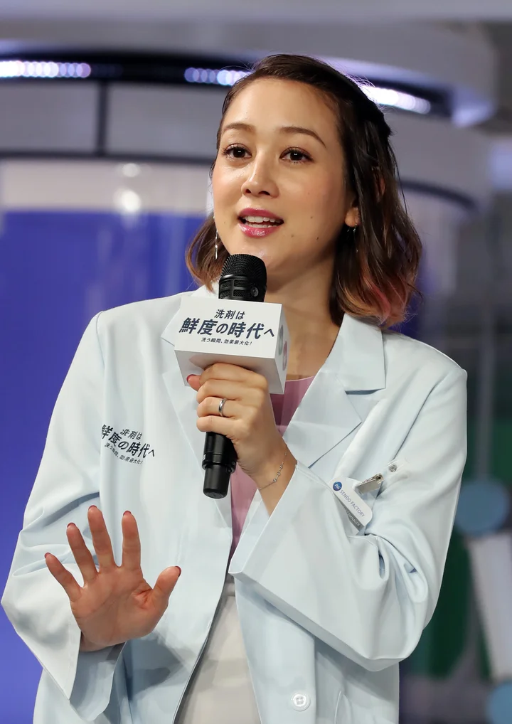 親のくすぐりが恐怖だった人も Shellyさんの子育て巡る発言に反響 一度の やめて でやめて ハフポスト 親のくすぐりが恐怖だった人も Shellyさんの子育て巡る発言に反響 一度の やめて でやめて ハフポスト