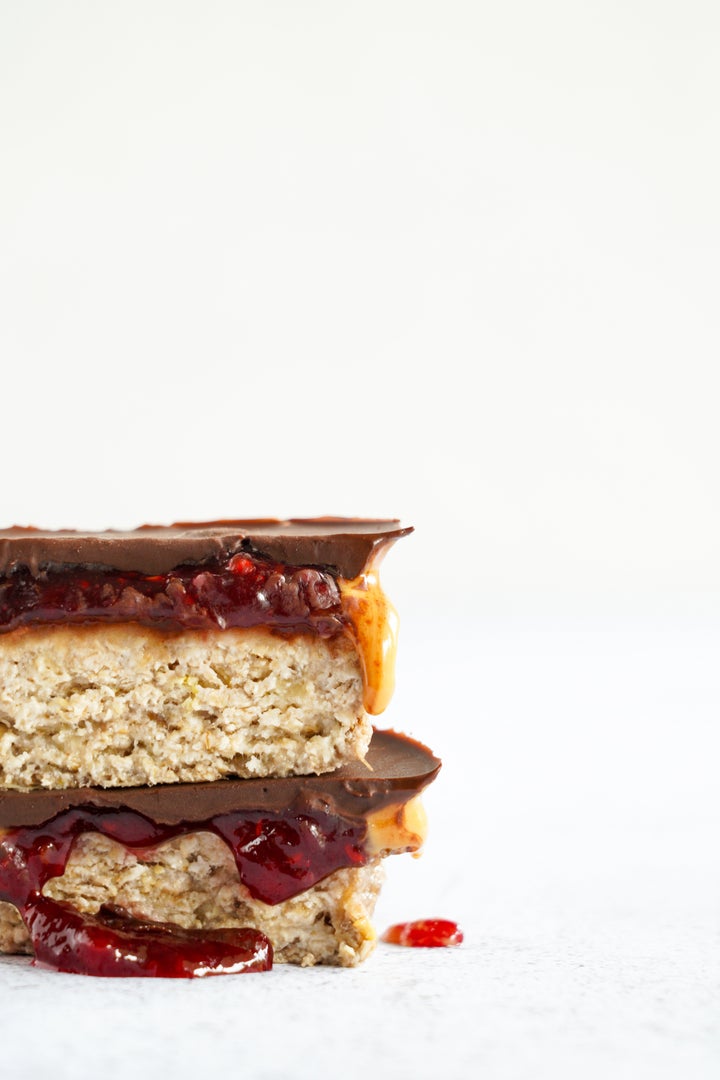 4 original chocolate cake recipes (because you need them) - The HuffPost 5f6dabba280000b61f9d3536 - 4 original chocolate cake recipes (because you need them) - The HuffPost