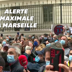 Des centaines de manifestants à Marseille contre la fermeture des bars et