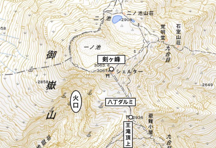 御嶽山頂上周辺の地図（地理院地図を加工して作成）
