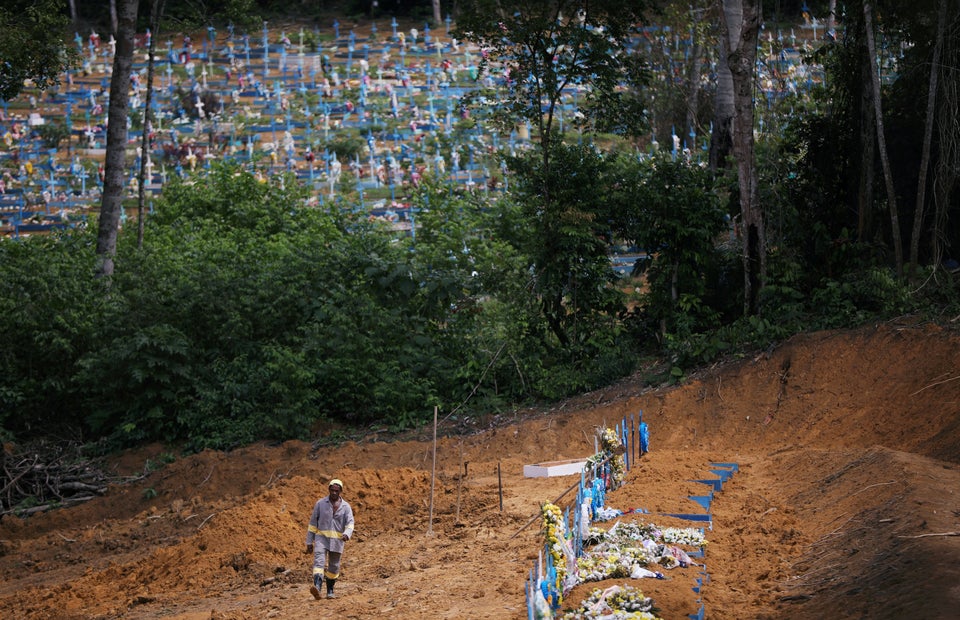 Até esta sexta-feira (25), o Amazonas acumulava 135.205, 4 mil óbitos (2.487 na capital...