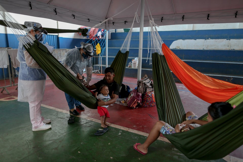 Dois hospitais de campanha foram fechados no Amazonas e houve diminuição do número...