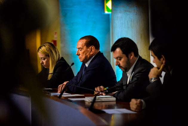 Centrodestra, se si votasse oggi vincerebbe con qualunque legge elettorale Centrodestra, se si votasse oggi vincerebbe con qualunque legge elettorale
