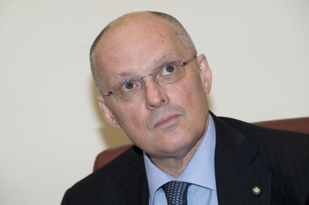Covid, Walter Ricciardi: "Siamo al limite, non si può più sgarrare" Covid, Walter Ricciardi: "Siamo al limite, non si può più sgarrare"