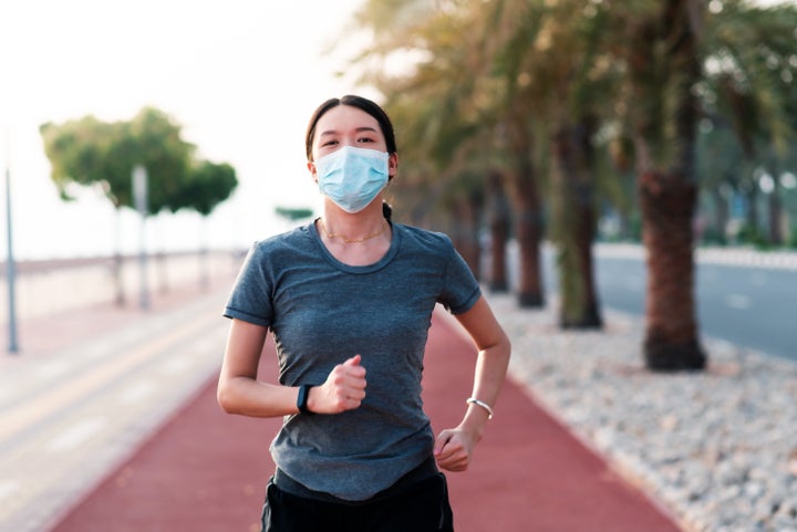 スポーツマスク おすすめ10選 通気性がよく 息苦しくない人気商品は ハフポスト Life スポーツマスク おすすめ10選 通気性がよく 息苦しくない人気商品は ハフポスト Life