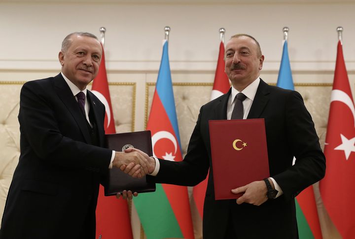 Οι πρόεδροι Τουρκίας και Αζερμπαϊτζάν, Τ.Ερντογάν και Αλίβεβ