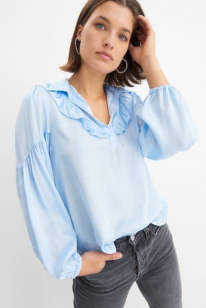 There Are Lots Of Zoom-Ready Tops On Sale At Anthropologie Right Now ...