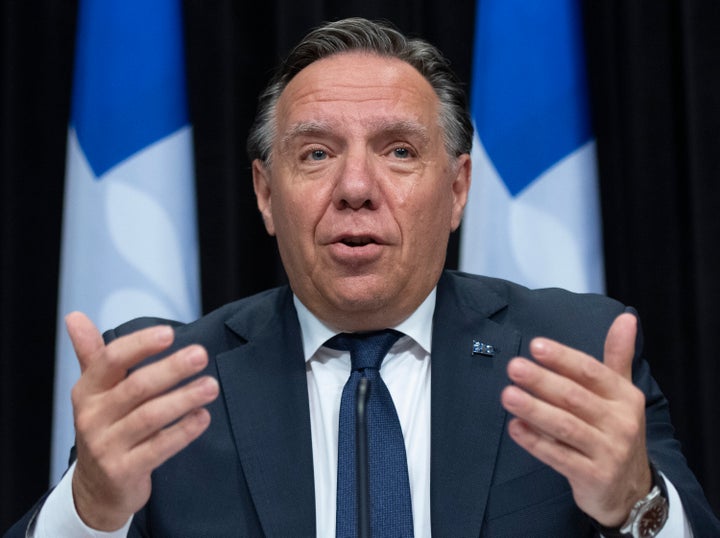 Le premier ministre François Legault a qualifié les propos racistes tenus par une des infirmières de l'hôpital de Joliette à l'endroit de Joyce Echaquan de «totalement inacceptables» lors d'une conférence de presse portant sur la COVID-19, mardi.