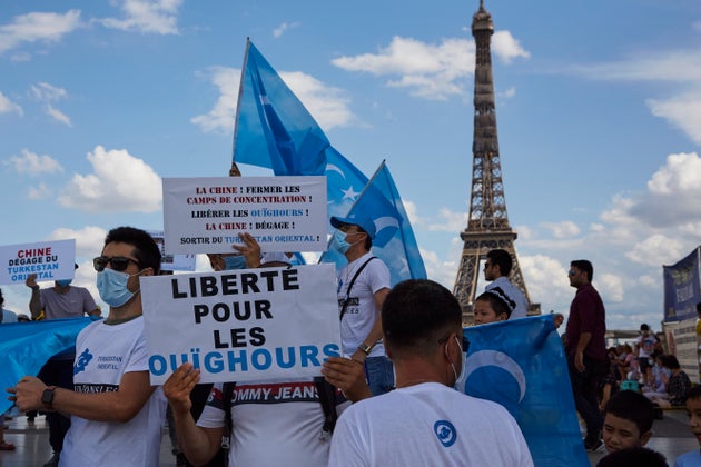 Qui sont les Ouïghours ? 5f752453240000aa04d1289c