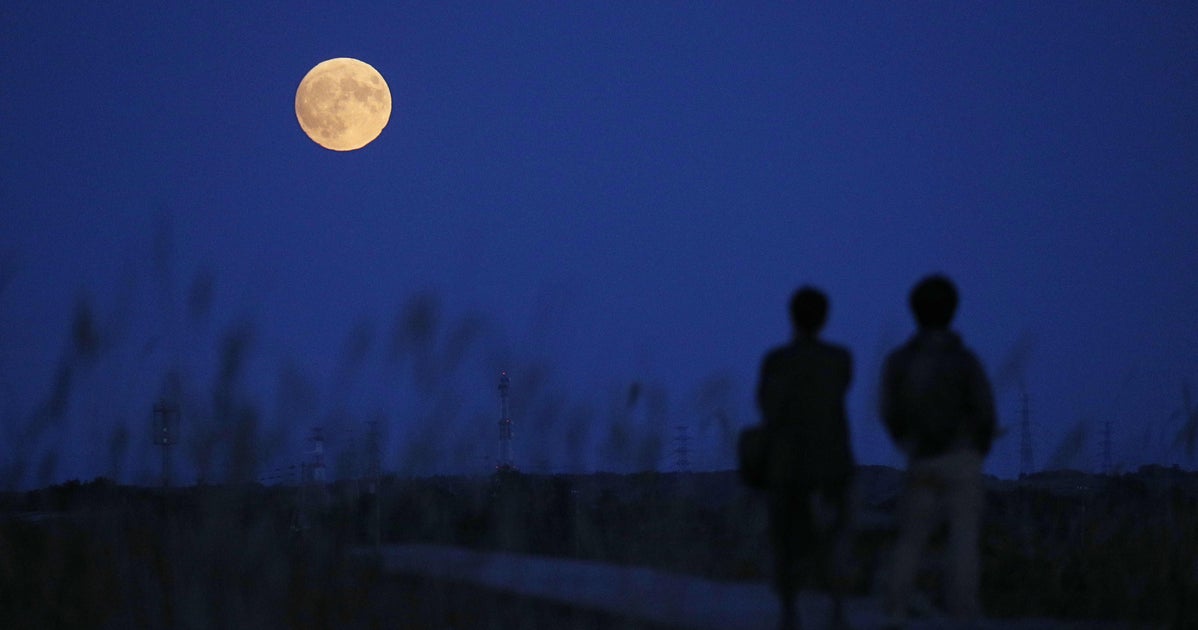 中秋の名月 年は満月じゃない しかも毎年変わる その理由は でも今夜は月がきれいでしょう ハフポスト