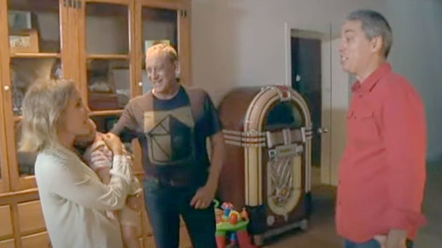 Josep María Mainat, Angela Dobrowolski y uno de sus hijos en el programa 'El convidat' de