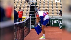 Dimitrov a eu plus de mal à enlever son pantalon qu’à rejoindre le 3e tour de Roland