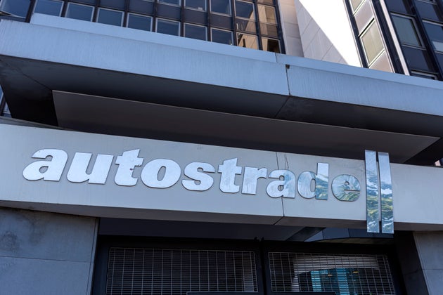 La battaglia su Autostrade tra Governo e Benetton finisce davanti alla Consob La battaglia su Autostrade tra Governo e Benetton finisce davanti alla Consob