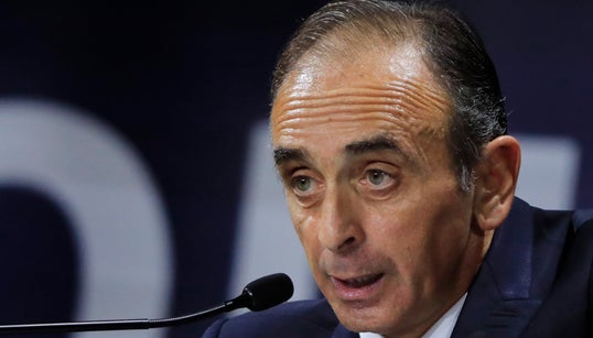 Pourquoi ces départements portent plainte contre Zemmour après ses propos sur les mineurs