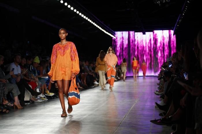 La Moda Si Ripensa A Fronte Di Una Crisi Devastante Huffpost Italia Life