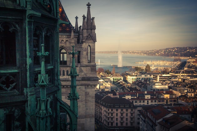 Ελβετία: Στη Γενεύη ο υψηλότερος κατώτατος μισθός στον