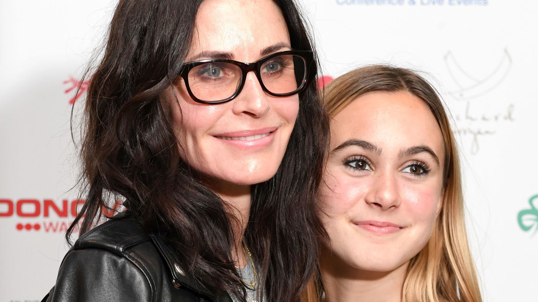 Courteney Cox And Daughter Coco Are Parent Child Goals As They Perform Fleetwood Mac Cover Huffpost Uk