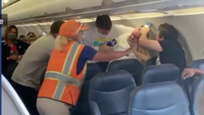 Fight Breaks Out On Plane After Man Refuses To Wear Face Mask 2 5f7c8d821f0000710e0c15e0
