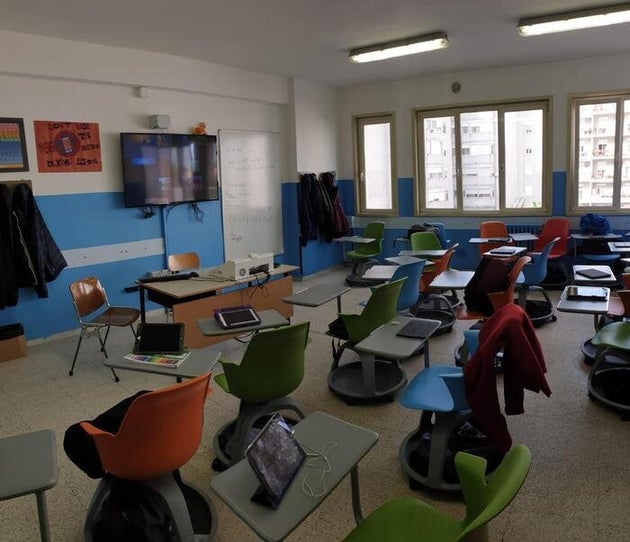 La scuola è la grande priorità per tornare a crescere, andiamo oltre i banchi a rotelle | L'HuffPost