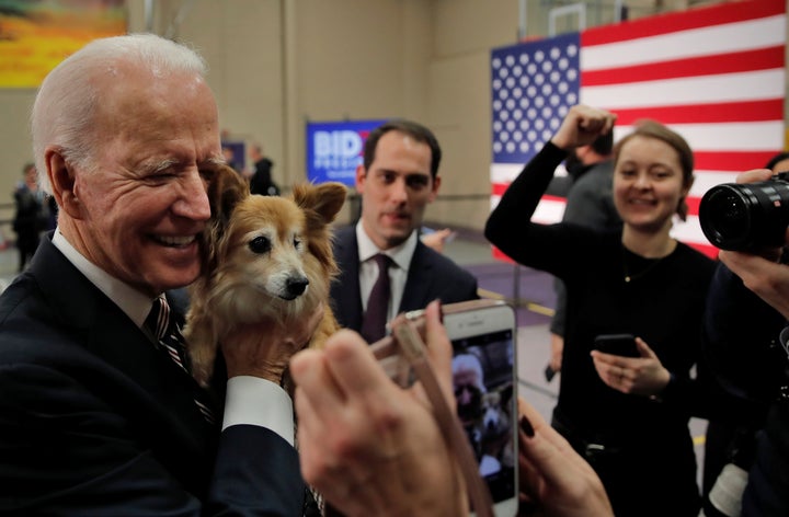 トランプにはなく歴代大統領にあるもの それはワンコ 犬派に熱烈アピール バイデン動画が話題 ハフポスト News トランプにはなく歴代大統領にあるもの それはワンコ 犬派に熱烈アピール バイデン動画が話題 ハフポスト News
