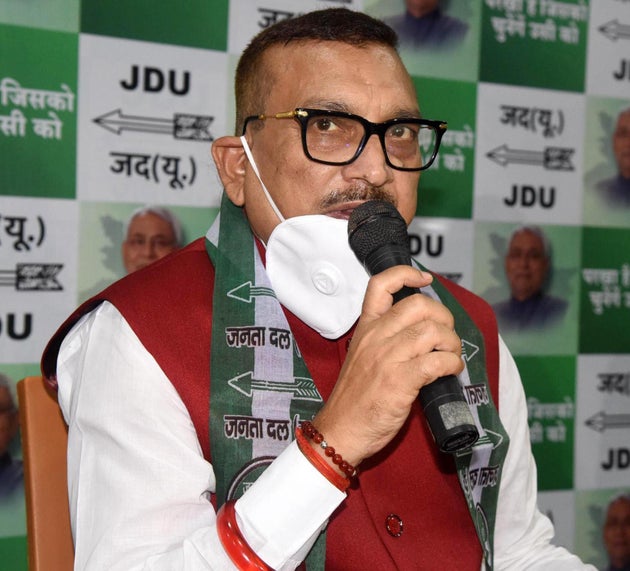 Former DGP Gupteshwar Pandey after joining Janata Dal United on September 27, 2020 in