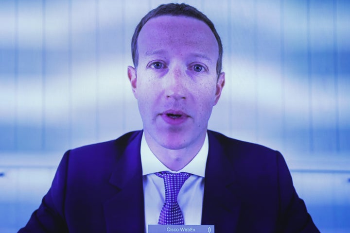 Mark Zuckerberg, CEO y fundador de Facebook, testifica por videoconferencia ante el comité judicial administrativo y comercial de EEUU el pasado 29 de julio.