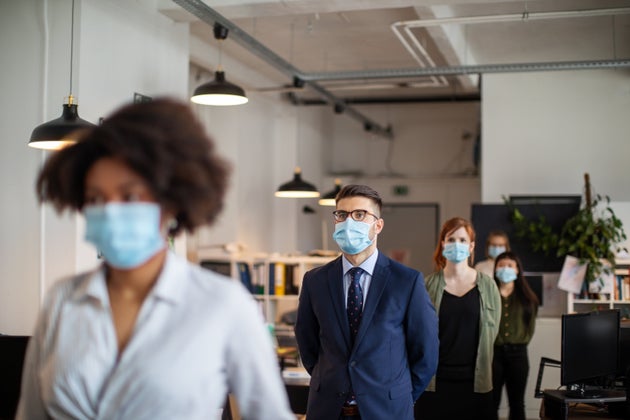 Coronavirus Regole Da Rispettare Tamponi E Stili Di Vita Sani L Huffpost