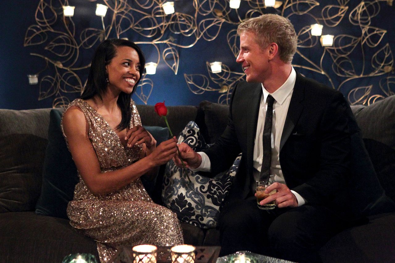 Robyn Jedkins meets Sean Lowe on night one of Season 17 of "The Bachelor." This episode aired in January 2013.