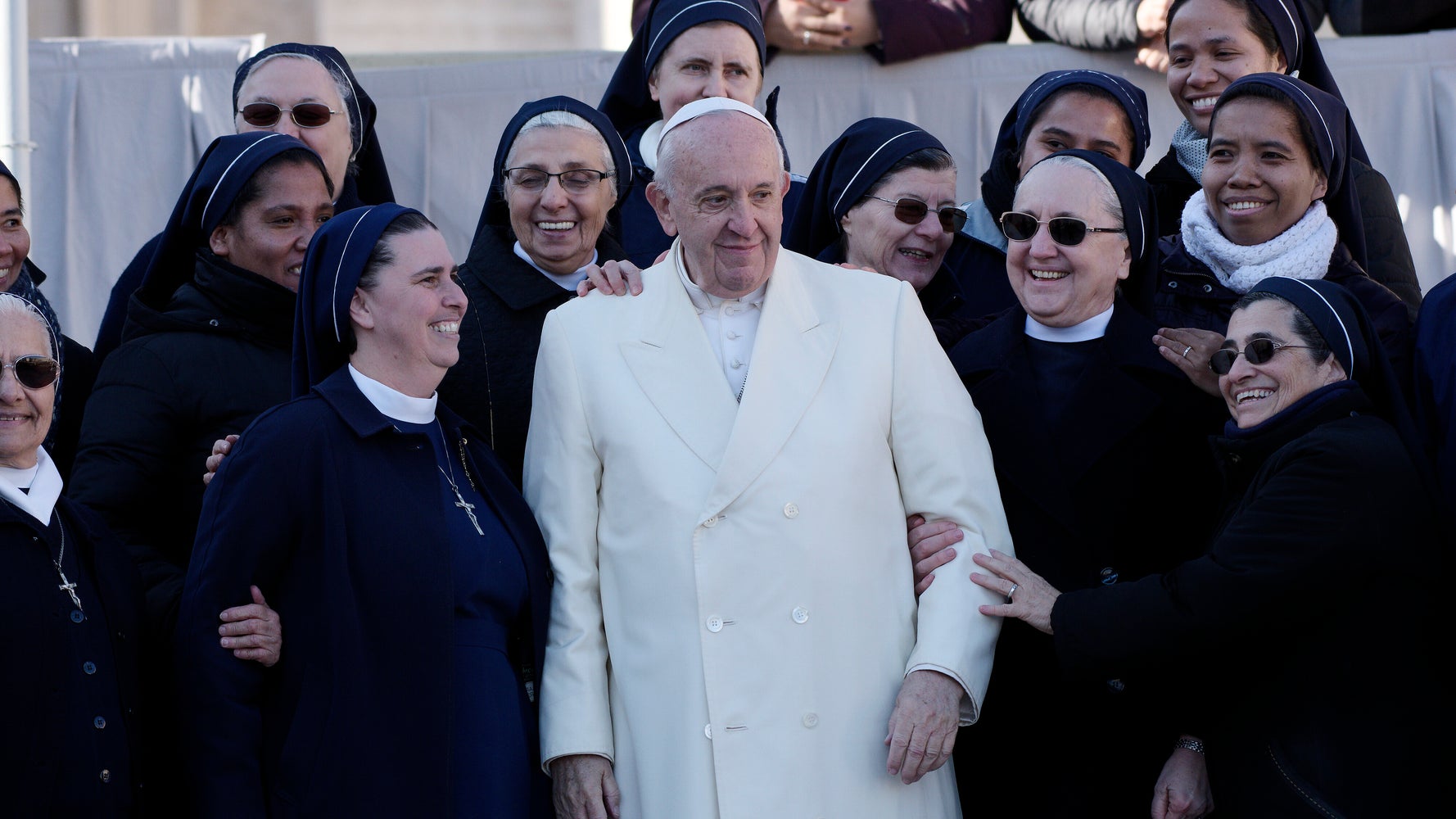 El papa Francisco pide "rezar" para que las mujeres tengan "más responsabilidad" en la Iglesia | El HuffPost