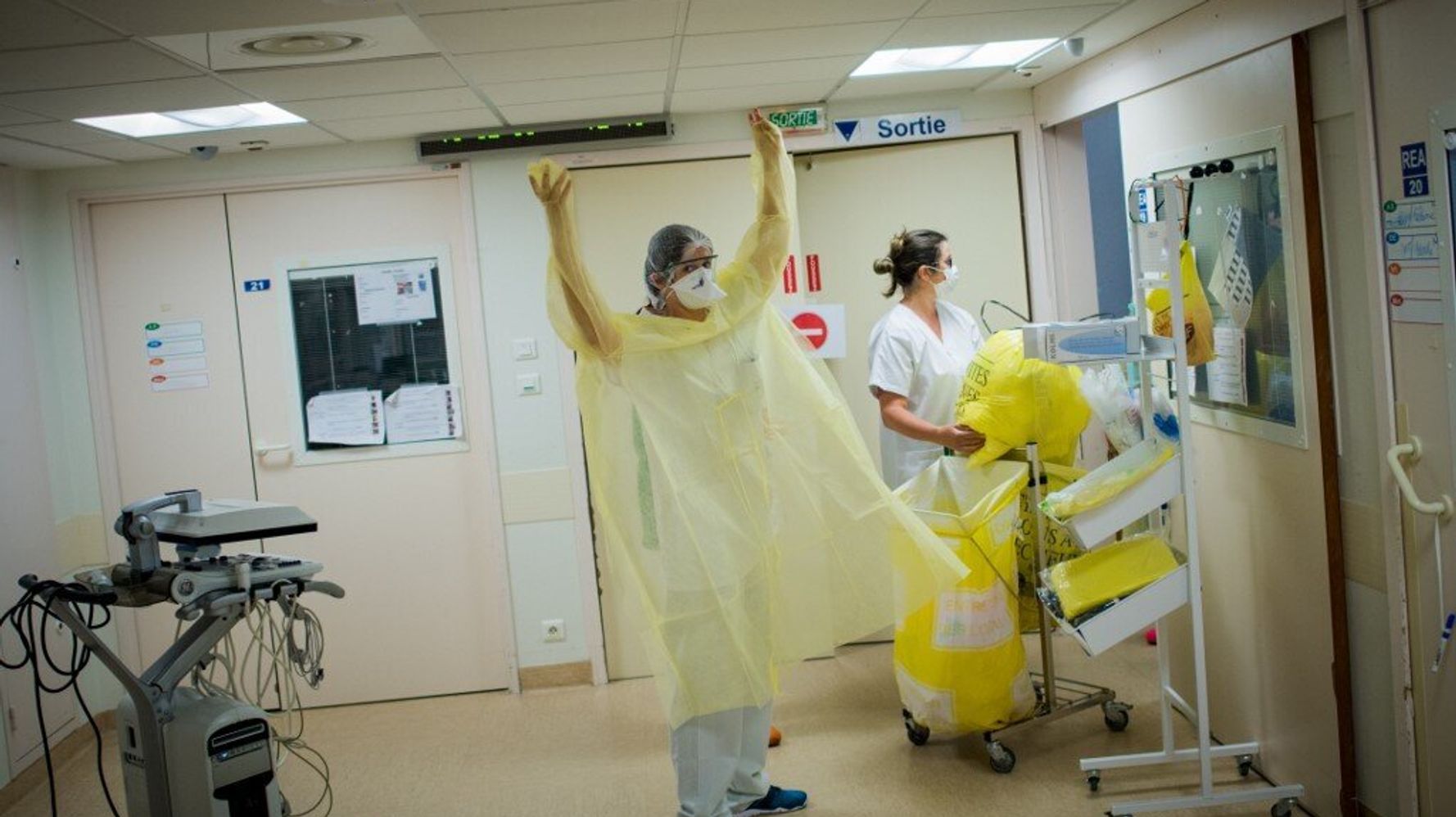 Coronavirus Au Chu De Nantes Des Soignants Positifs Continuent De Travailler Le Huffpost Coronavirus Au Chu De Nantes Des Soignants Positifs Continuent De Travailler Le Huffpost