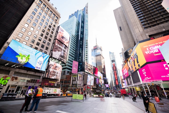 coronavirus i fantasmi di new york l huffpost