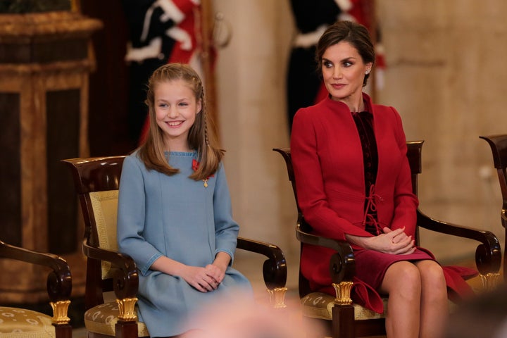 La reina Letizia y la princesa Leonor en el acto de entrega del Toisón de Oro el 30 de enero de 2018.