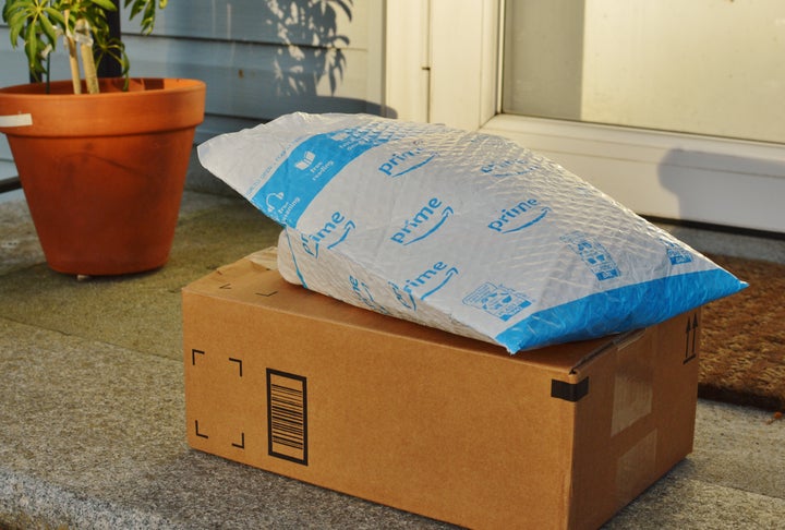 Un paquete de Amazon Prime.