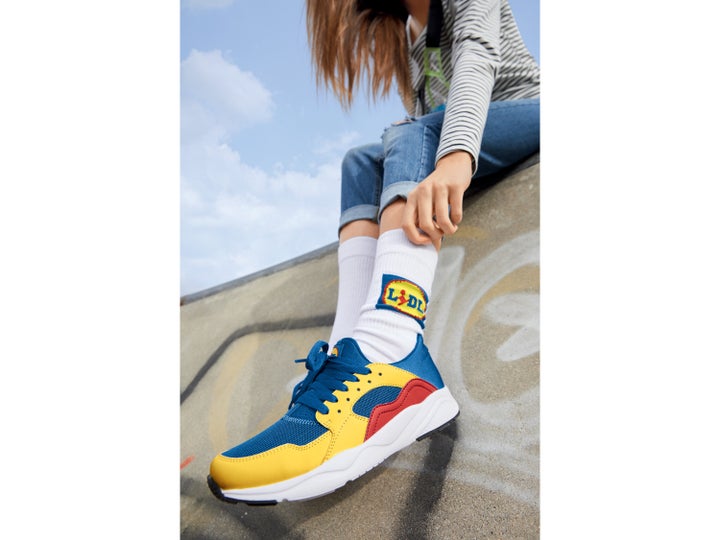 Las zapatillas y los calcetines de Lidl.