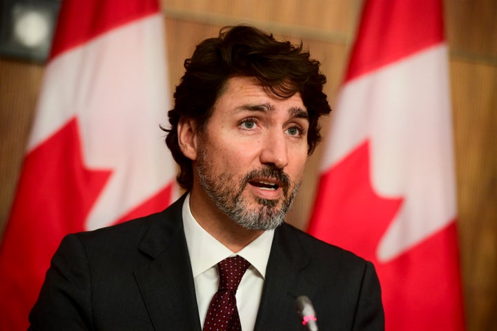 M. Trudeau a écrit sur Twitter lundi soir qu’il était «très préoccupé» par les menaces signalées, qui font l’objet d’une enquête de la police, et s’est engagé à en faire plus pour lutter contre la haine.