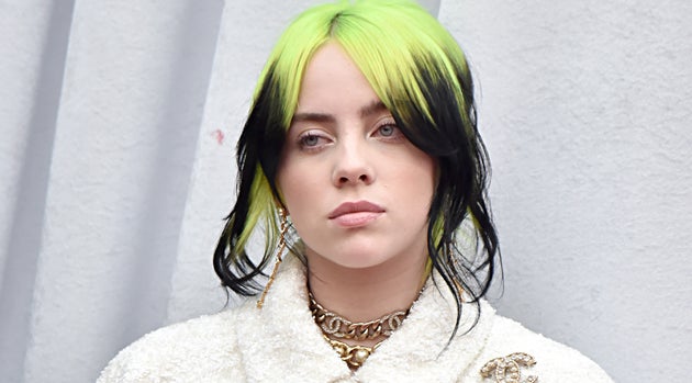 Billie Eilish: "Odiavo il mio corpo: mi tagliavo, mettevo vestiti larghi. A 12 anni, una pillola per dimagrire" Billie Eilish: "Odiavo il mio corpo: mi tagliavo, mettevo vestiti larghi. A 12 anni, una pillola per dimagrire"