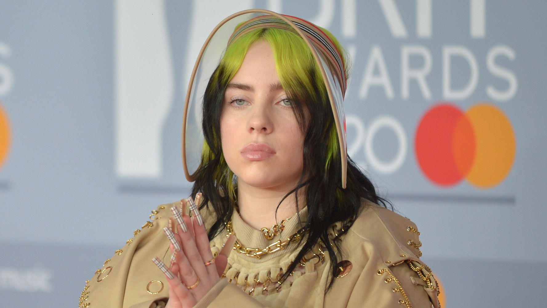 Billie Eilish Shares Video On 'Real Bodies' After Body-Shaming Tweets - HuffPost