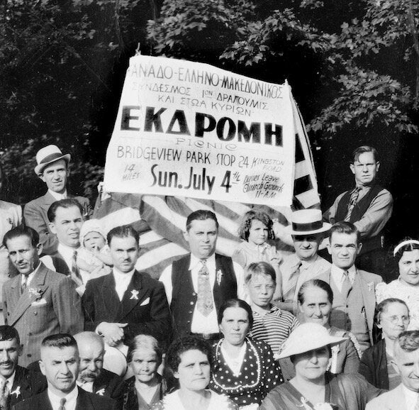 Φωτογραφία από την 3η ετήσια εκδρομή του Καναδοελληνο-Μακεδονικού Συνδέσμου «Ίων Δραγούμης», Τορόντο, 4 Ιουλίου 1937.