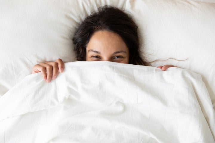 These weighted blankets won’t <i>weigh</i> down your wallet — they’re on sale for Prime Day 2020. 