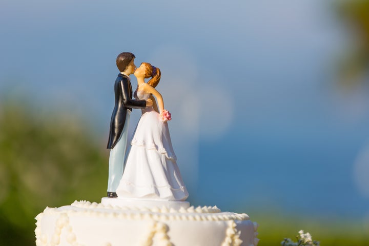 Il Matrimonio Per Pochi Intimi Affossa Un Intero Settore Gia Persi Miliardi Huffpost Italia Life