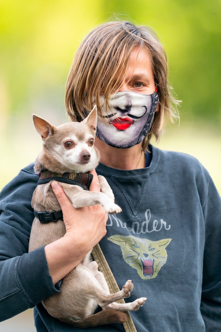 NEW YORK, NEW YORK - MAY 04: A man is seen wearing a protective face mask during the coronavirus (COVID-19) pandemic in Washington Square Park on May 4, 2020 in New York City. (Photo by Gotham/Getty Images)