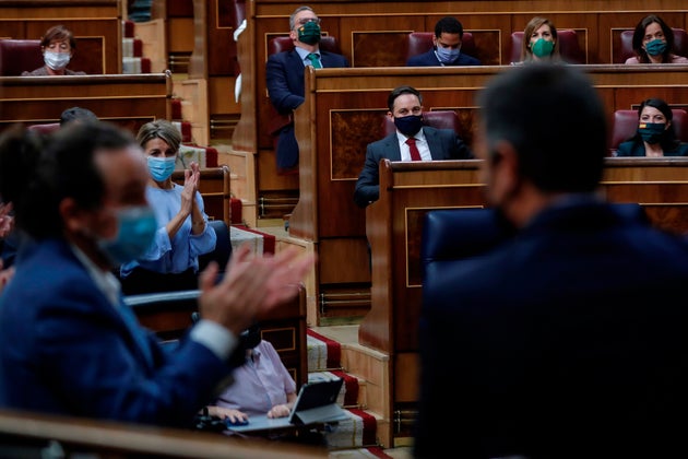 Iglesias aplaude a S&aacute;nchez con Abascal al