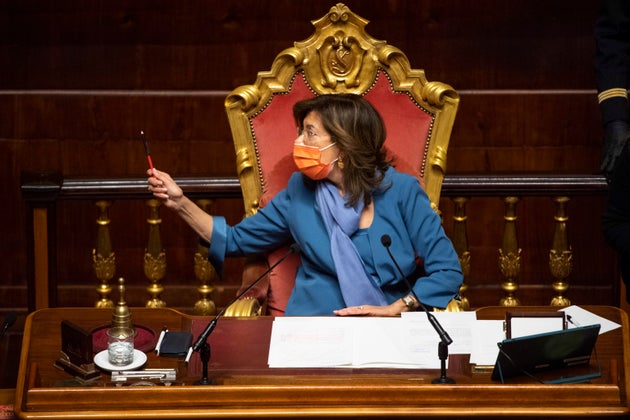 “Non avete accolto uno solo dei nostri emendamenti”. Opposizione e governo, muro contro muro “Non avete accolto uno solo dei nostri emendamenti”. Opposizione e governo, muro contro muro